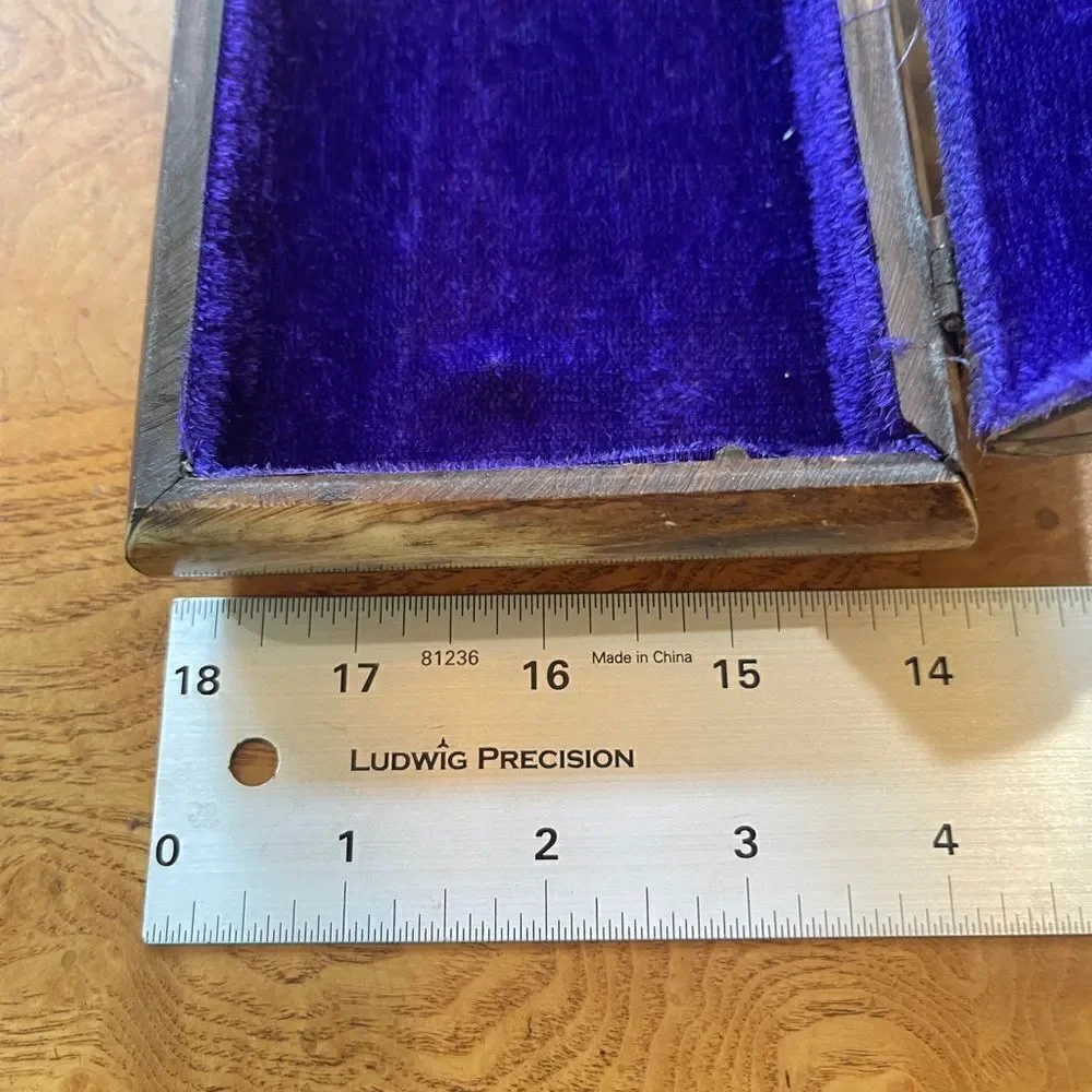 Vintage Horn-Inlay Trinket Box with Brass Accents & Velvet Lining – 6.5”